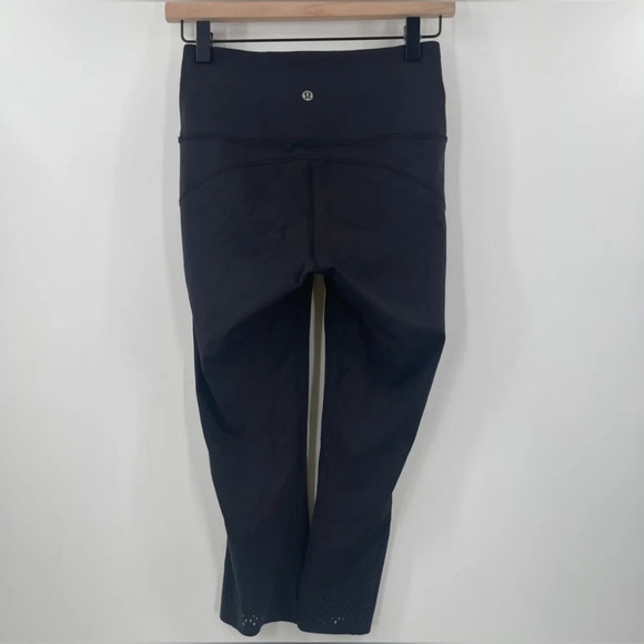 Lululemon Anew black perforated high rise leggings size 4 Athleisure Yoga - Picture 7 of 11